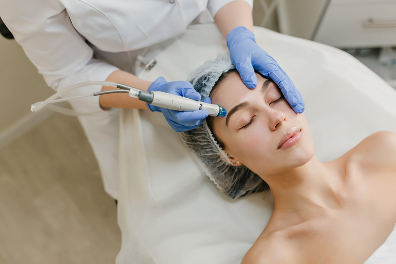 Dermaplaning and Microneedling